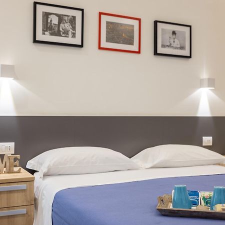 Napoli Squares Suites Exteriör bild