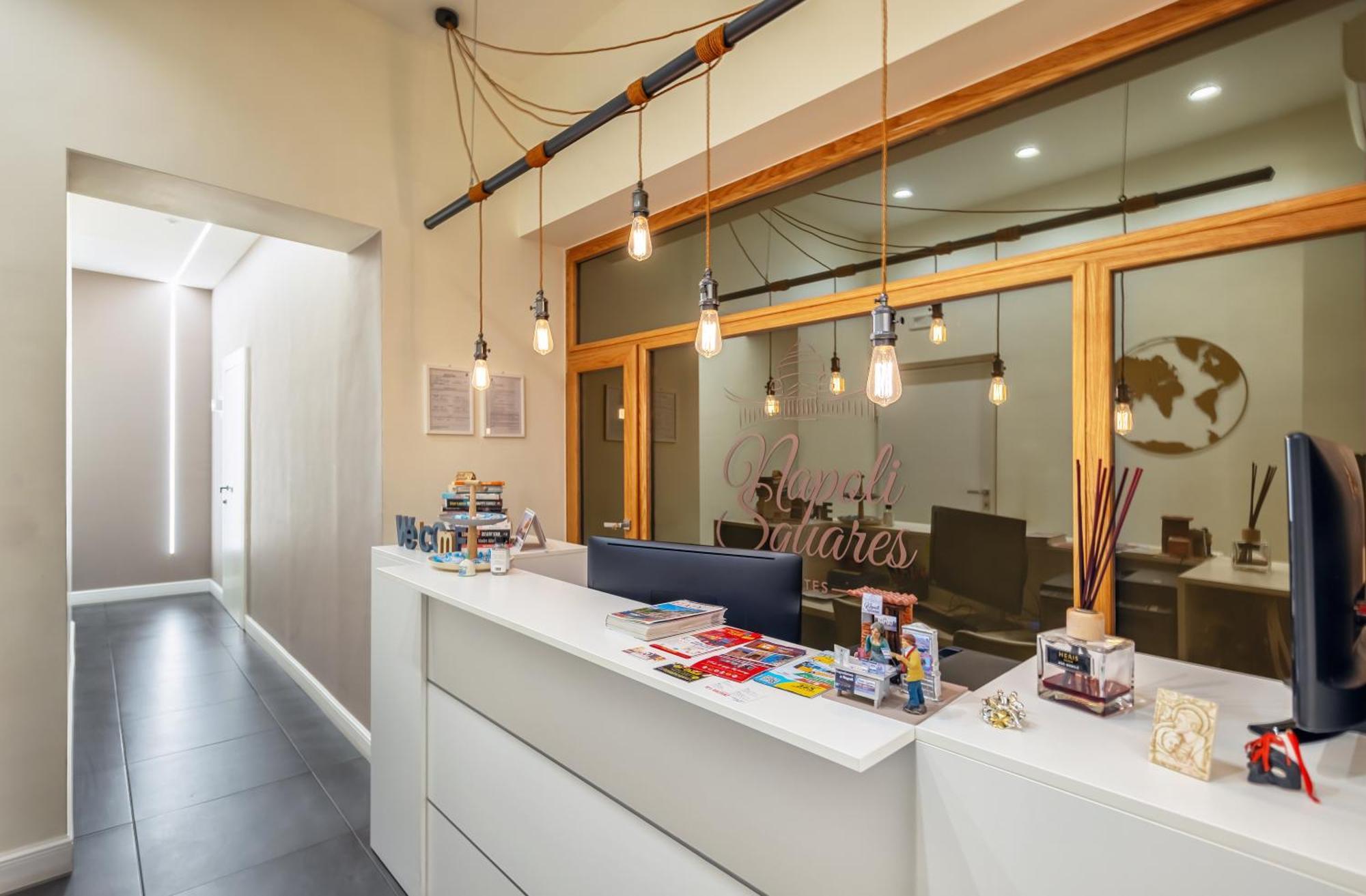 Napoli Squares Suites Exteriör bild