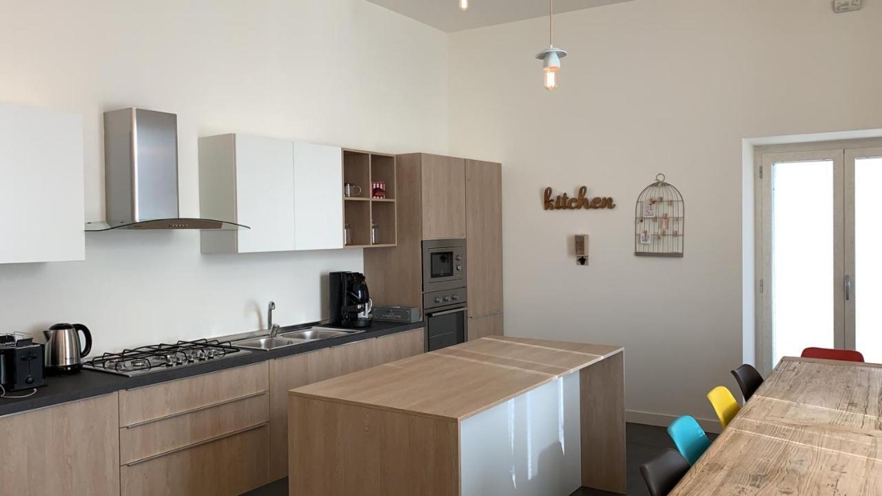 Napoli Squares Suites Exteriör bild