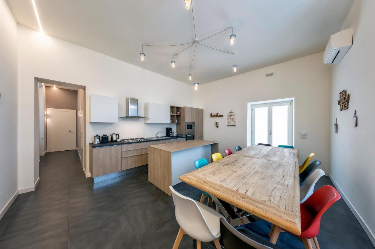 Napoli Squares Suites Exteriör bild