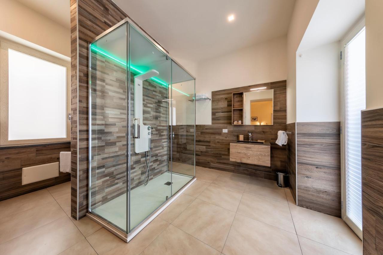 Napoli Squares Suites Exteriör bild