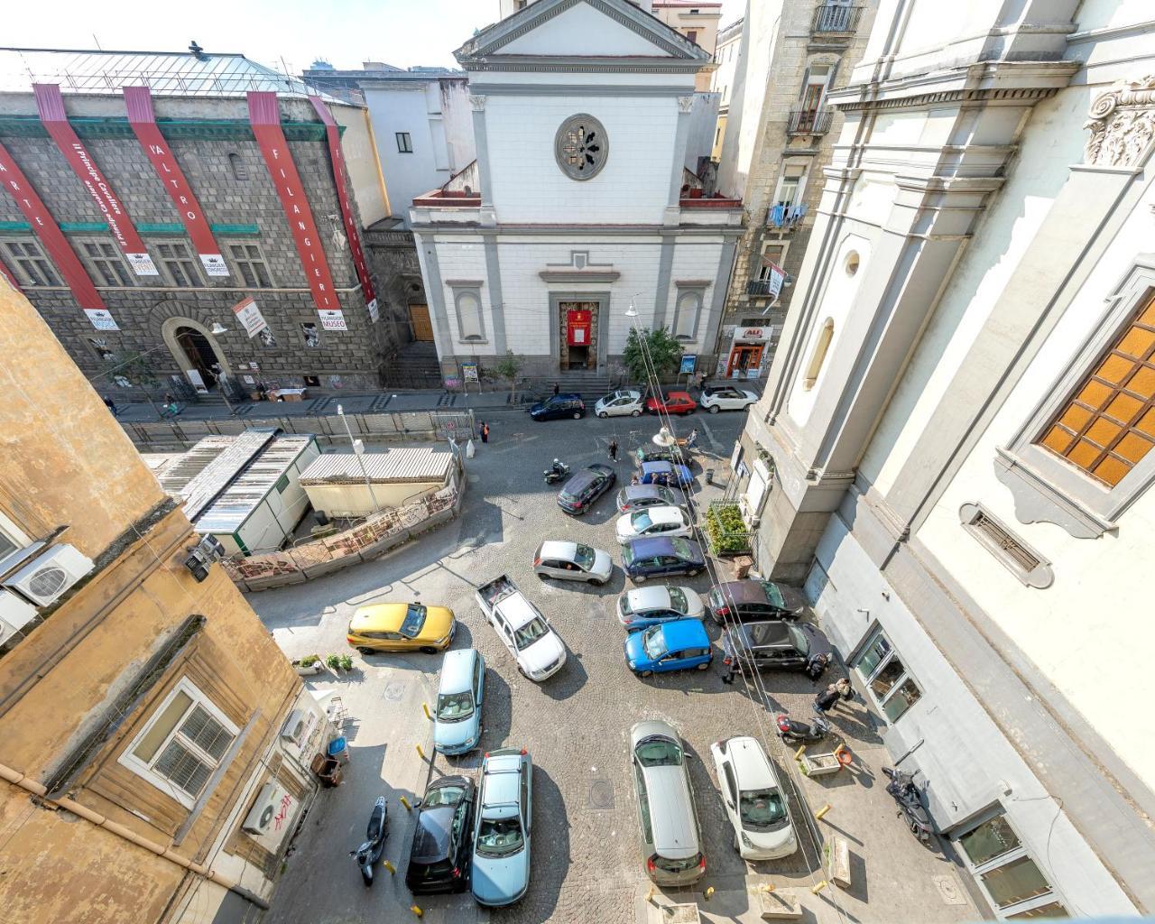 Napoli Squares Suites Exteriör bild