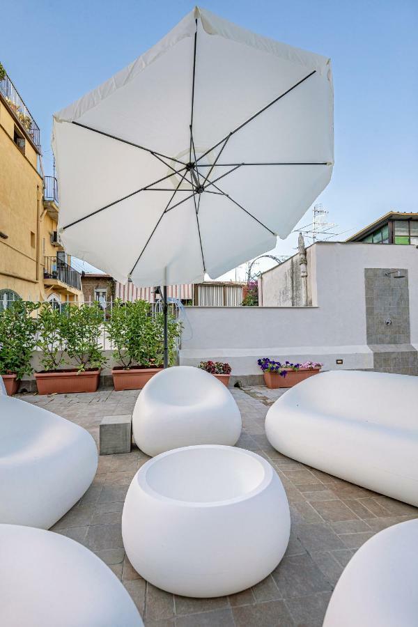 Napoli Squares Suites Exteriör bild