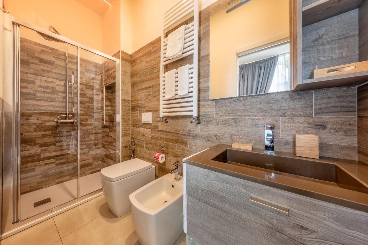 Napoli Squares Suites Exteriör bild
