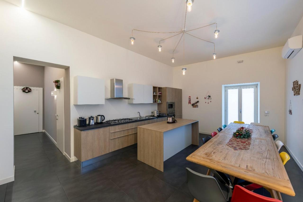 Napoli Squares Suites Exteriör bild